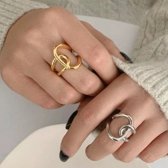 Solid .925 Sterling Silver Gold Ring – Adjustable Interlocked Minimalist Design - Picture 4 of 14